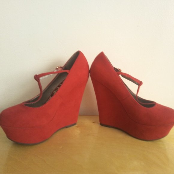 Sassy Sexy Lipstick Red Faux Suede Mary Jane Tall Platform Wedges - Picture 3 of 7